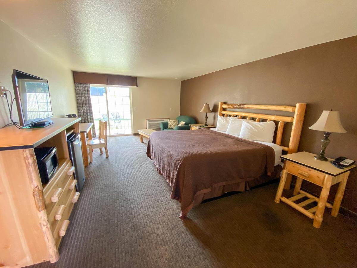 Sisters Inn & Suites Екстериор снимка
